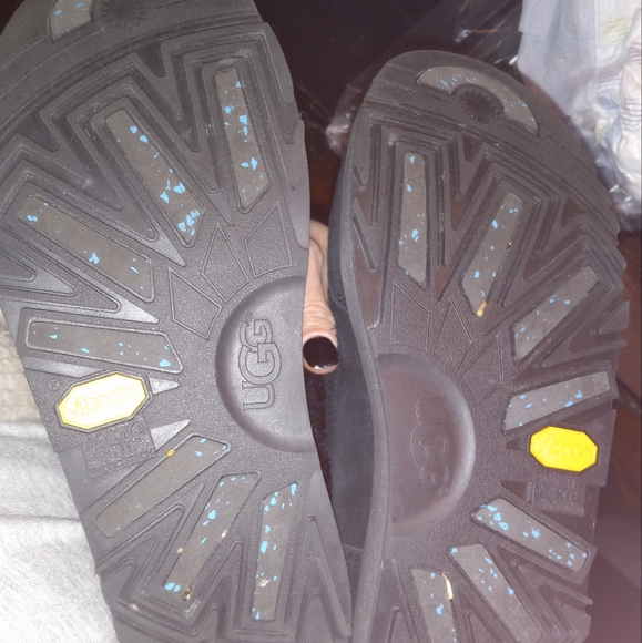 UGG Sundance Shearling Waterproof Boot 6.5 - Picture 5 of 5